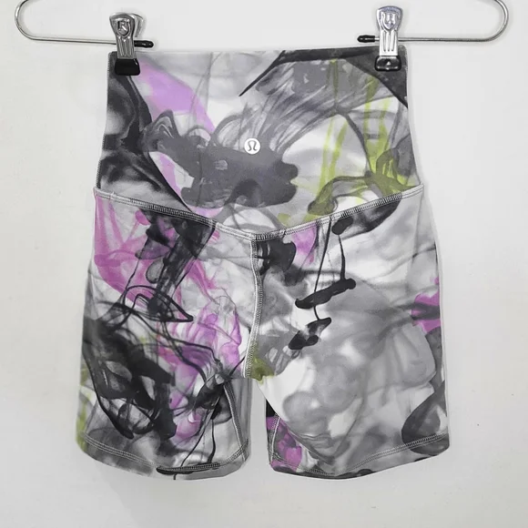 Lululemon 6" Align High-Rise Biker Short in Unicorn Throwback White Multi Sz 2 - Picture 6 of 12